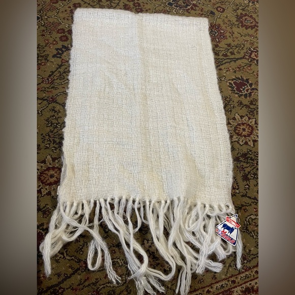 Vintage Mohair White Wrap from De Bijenkorf